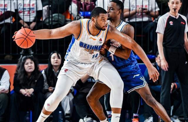 世界杯高清平台-北京首钢遭遇大面积伤病!四大主力相继伤停,许利民面临下课危机