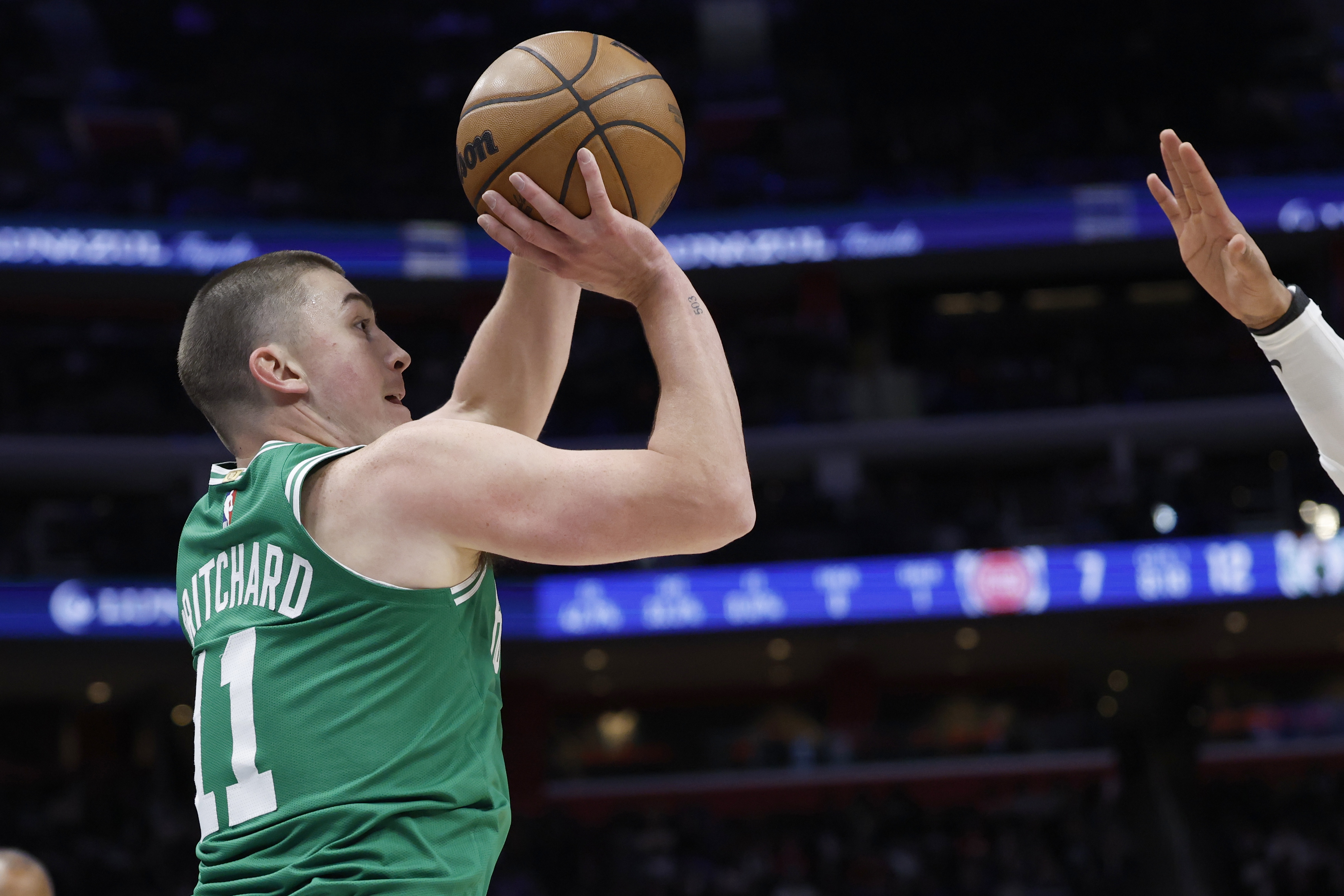 世界杯app下载-1米85乱杀!布朗&普理查德击穿湖人外防线 防守硬度是致命差距