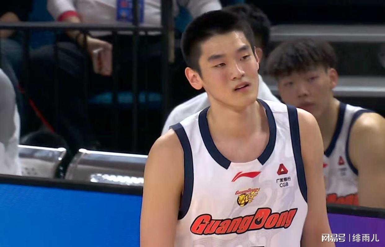 世界杯高清平台-朱芳雨赌对了!崔永熙正式请战,力保广东队躺进总决赛!
