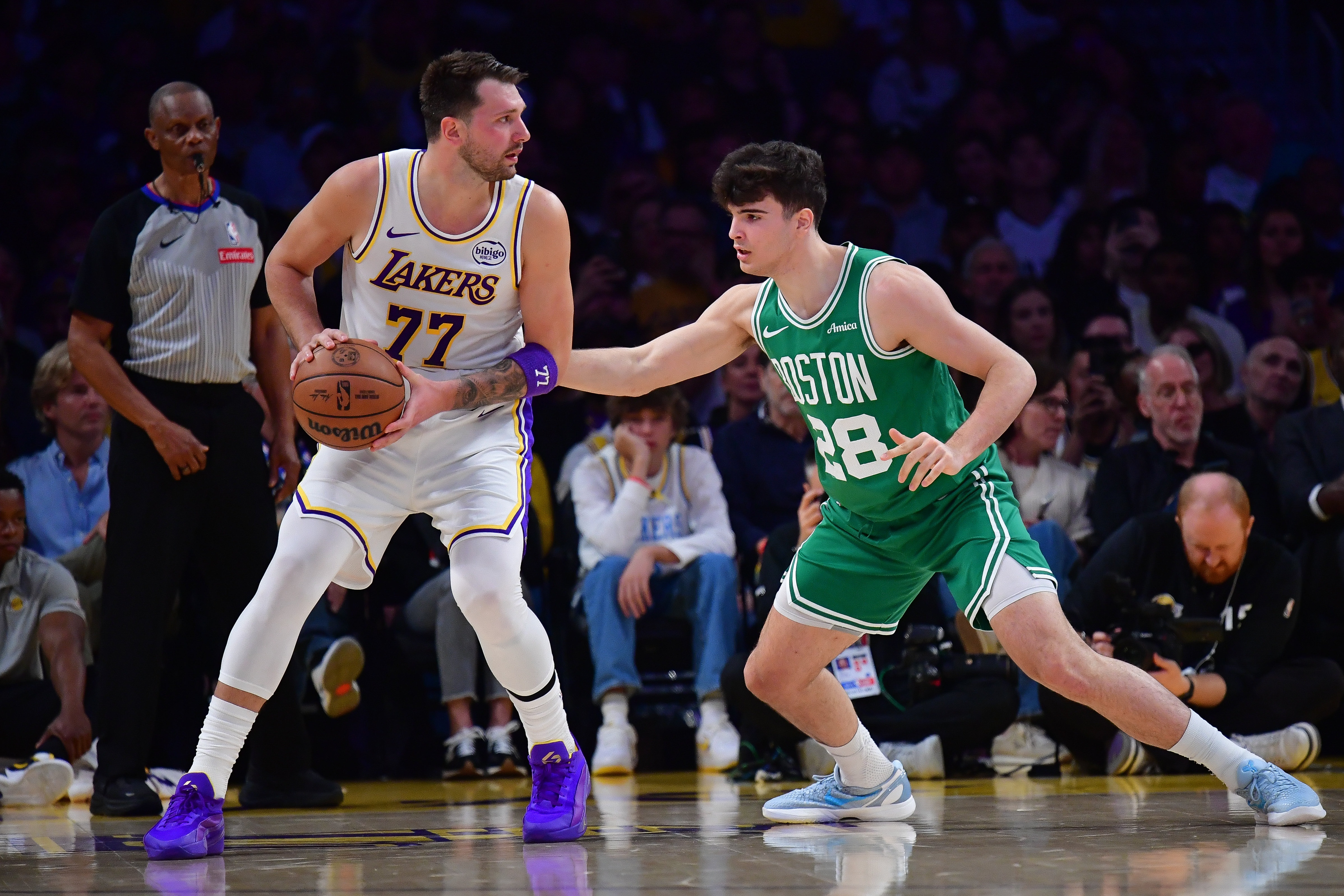 世界杯app下载-1米85乱杀!布朗&普理查德击穿湖人外防线 防守硬度是致命差距